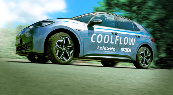 © Leistritz AG A car with a CoolFlow logo drives in front of blurred trees | © Leistritz AG